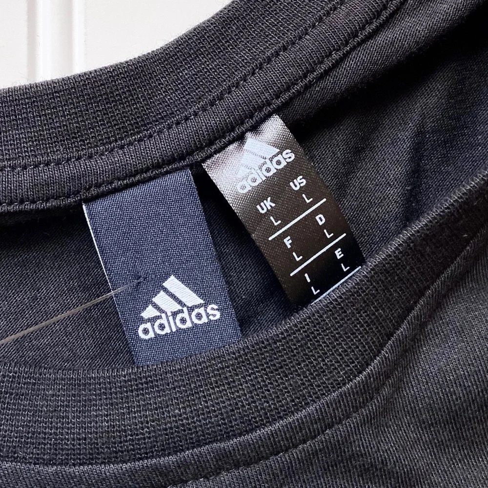 •Adidas• MH photo graphic tee